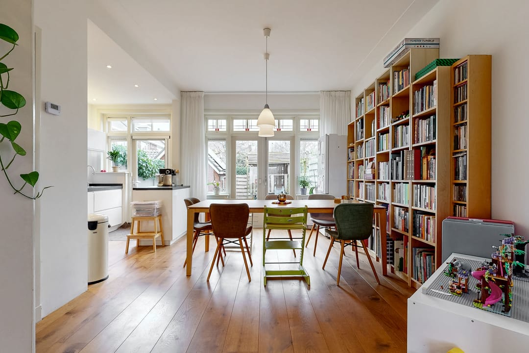 Foto 13 van Julianalaan 14