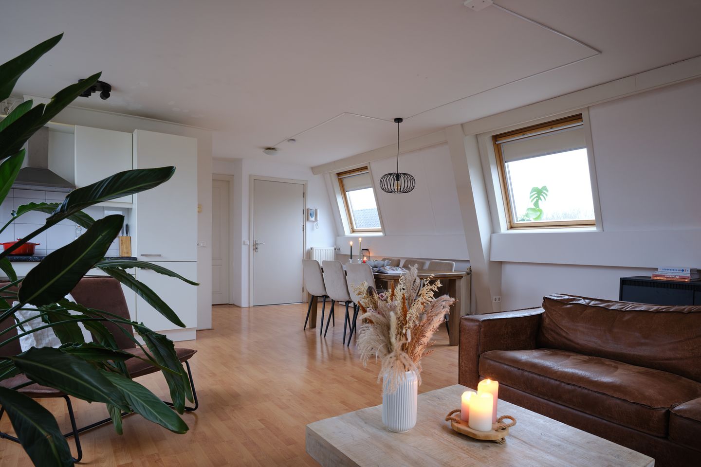 Foto 5 van Bemuurde Weerd O.Z. 11-C