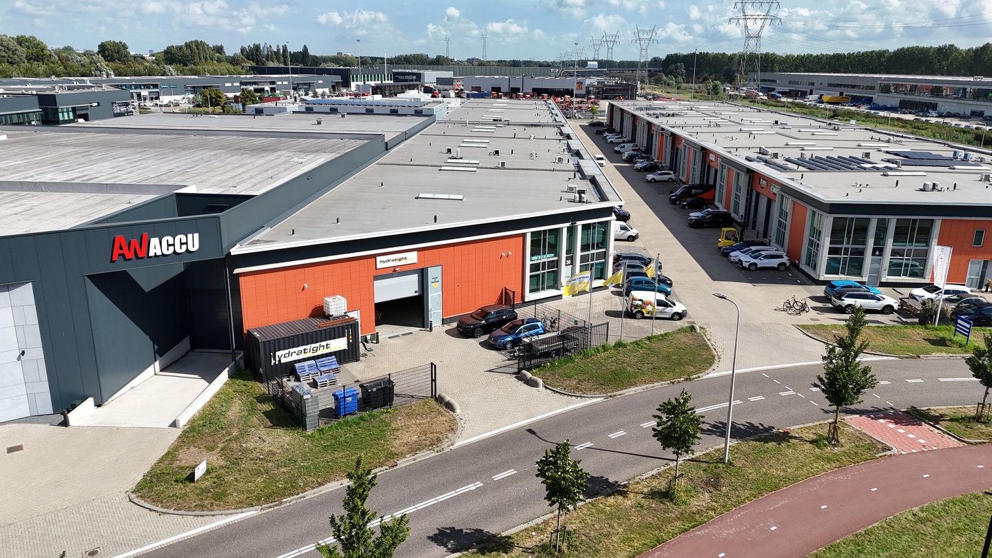 Bekijk foto 3 van Euroweg 28-30