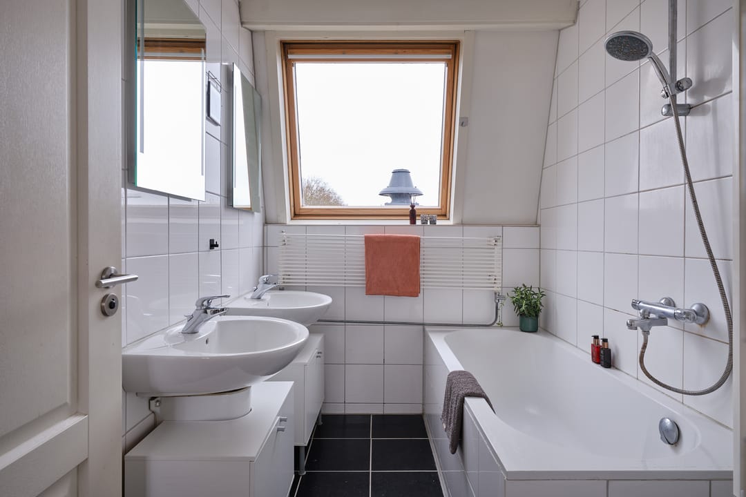 Foto 11 van Bemuurde Weerd O.Z. 11-C