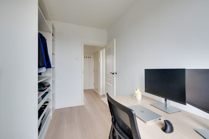 Photo 22 of Flakkeestraat 15