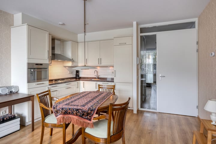 Foto 12 van Zuiderkerkplein 26