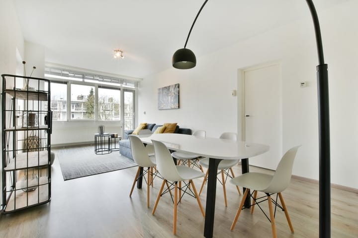 Photo 3 of Crack-State 54