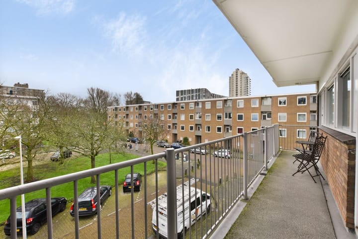 Photo 4 of Crack-State 54