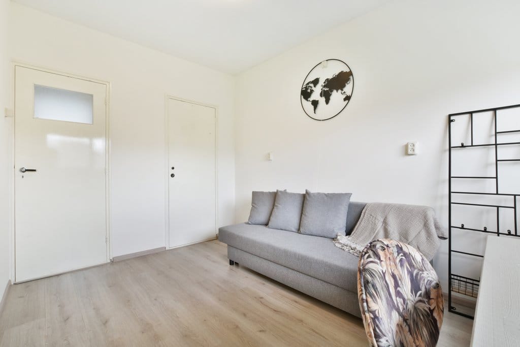 Photo 20 of Crack-State 54