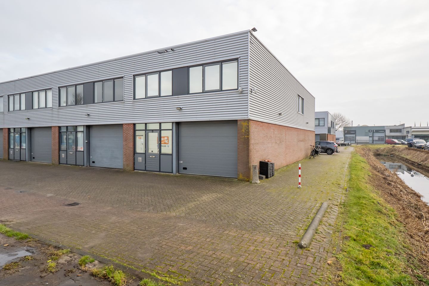 Bekijk foto 2 van De Dolfijn 41-i