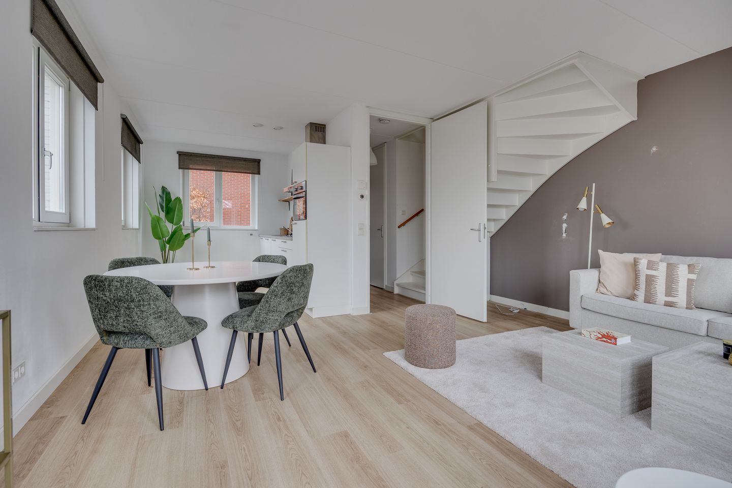 Foto 10 van Lion Cachethof 14