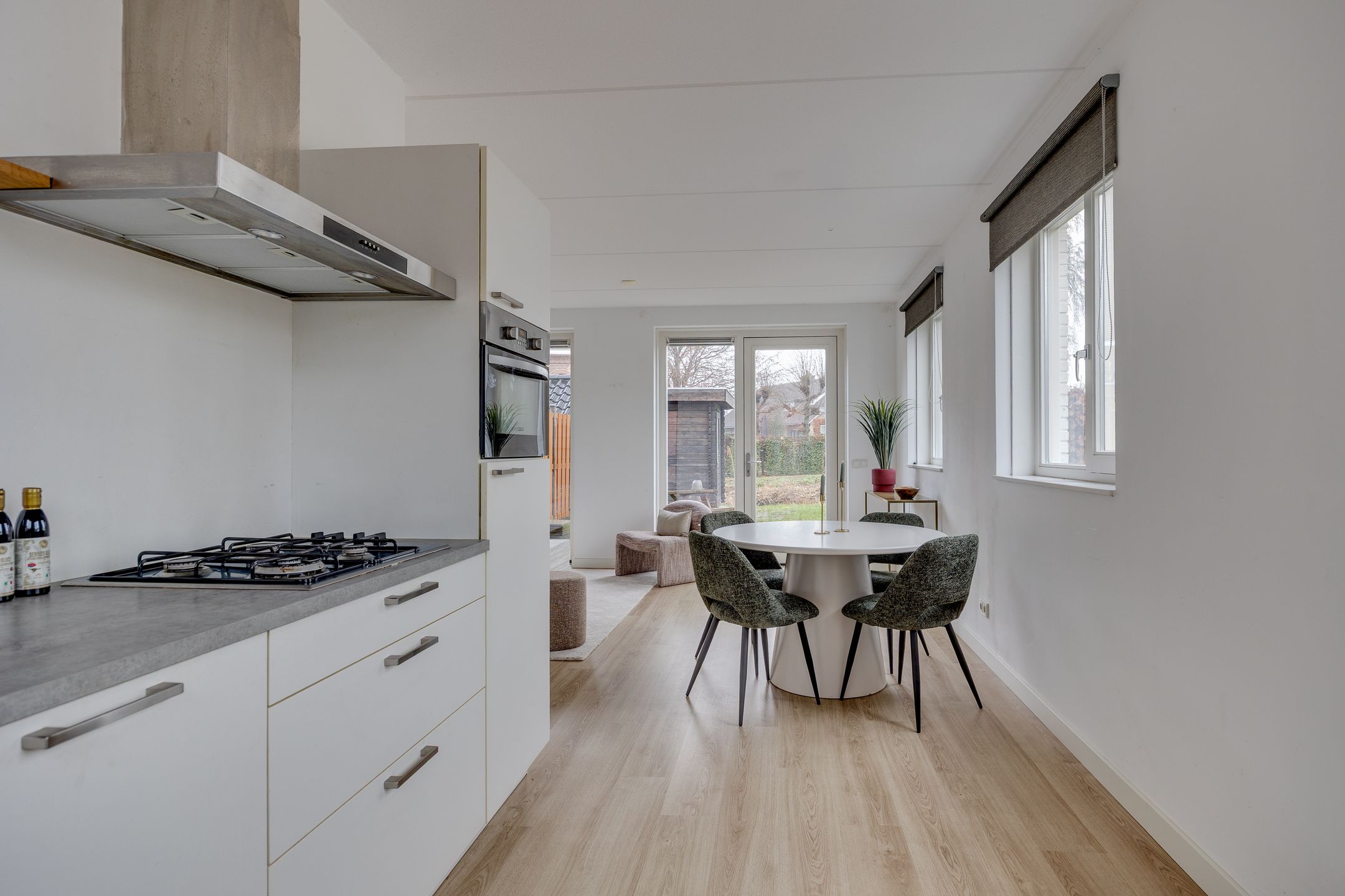 Foto 12 van Lion Cachethof 14