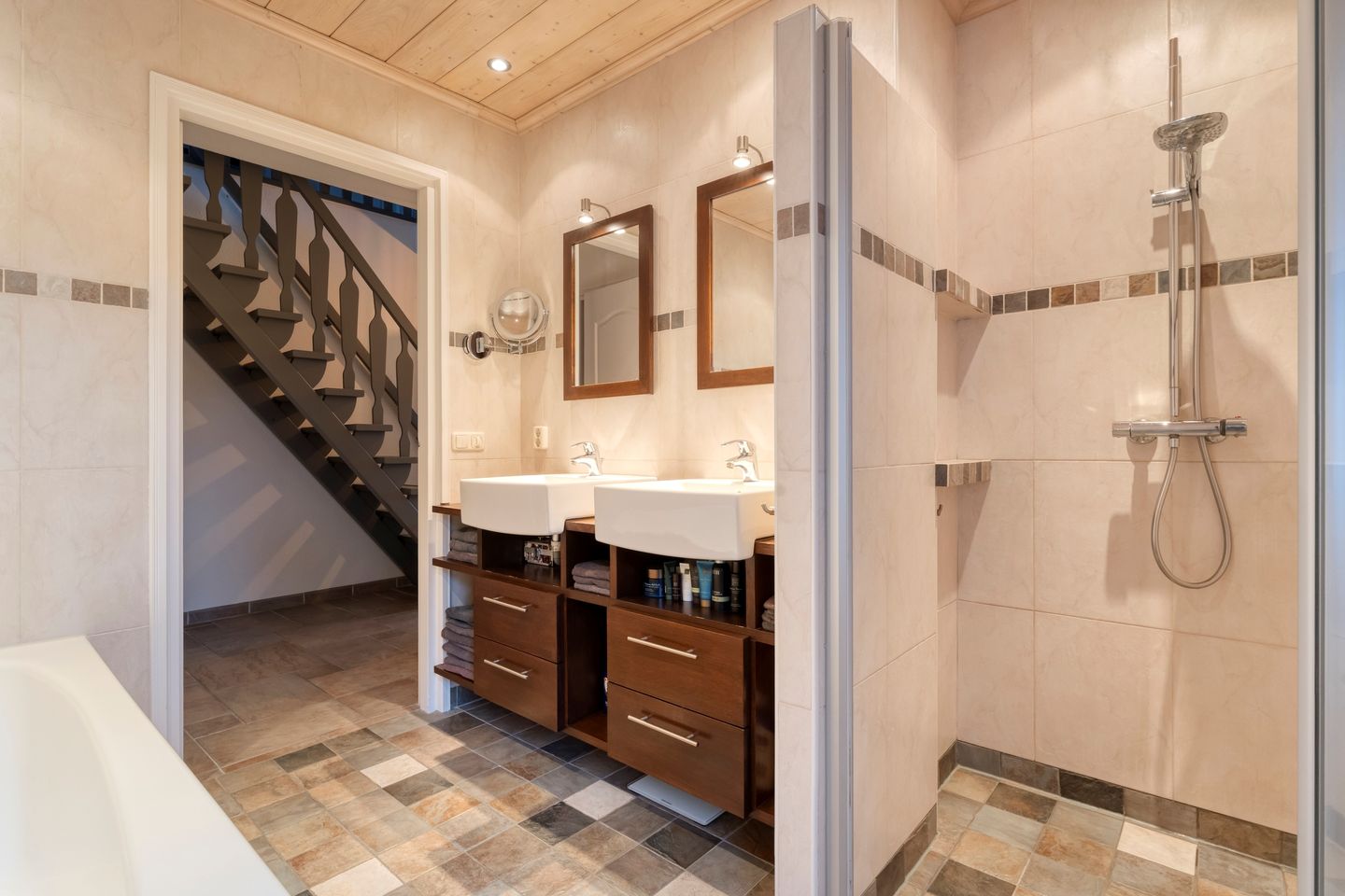 Foto 44 van Emtenbroekerdijk 40