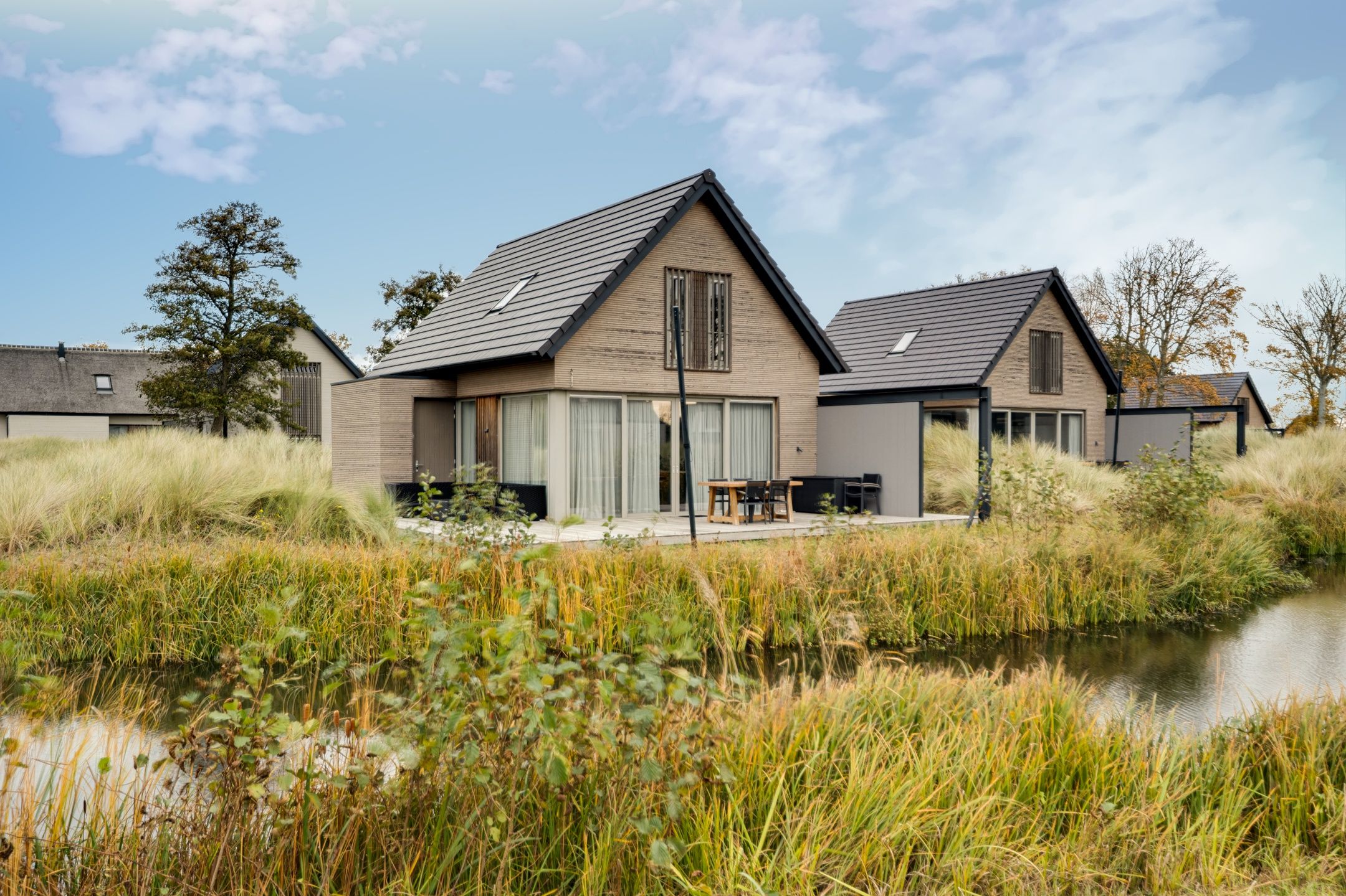 3-bedroom freehold villa in Ouddorp — photo 1 of 5
