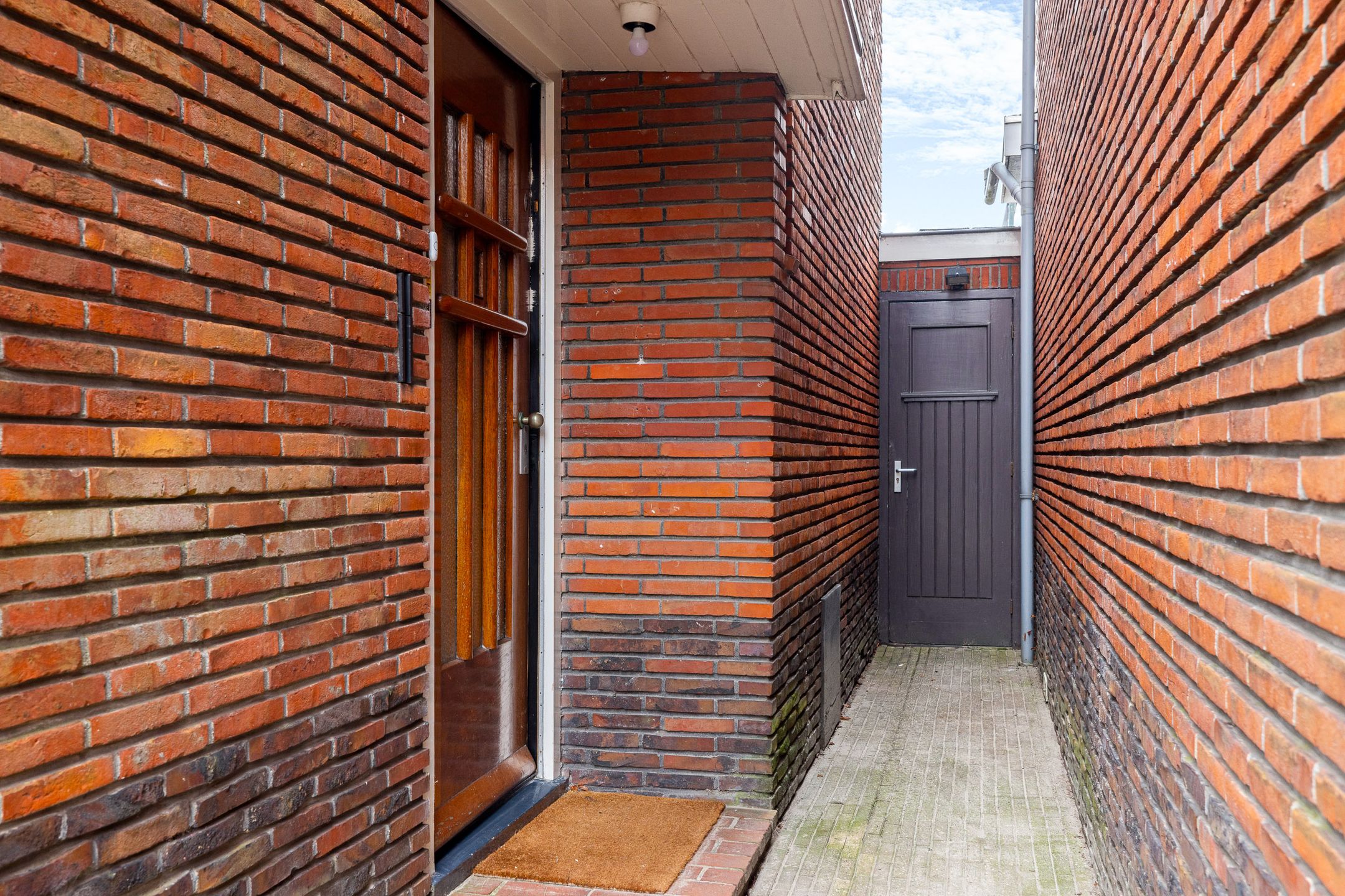 Photo 42 of Leeuwerikstraat 151