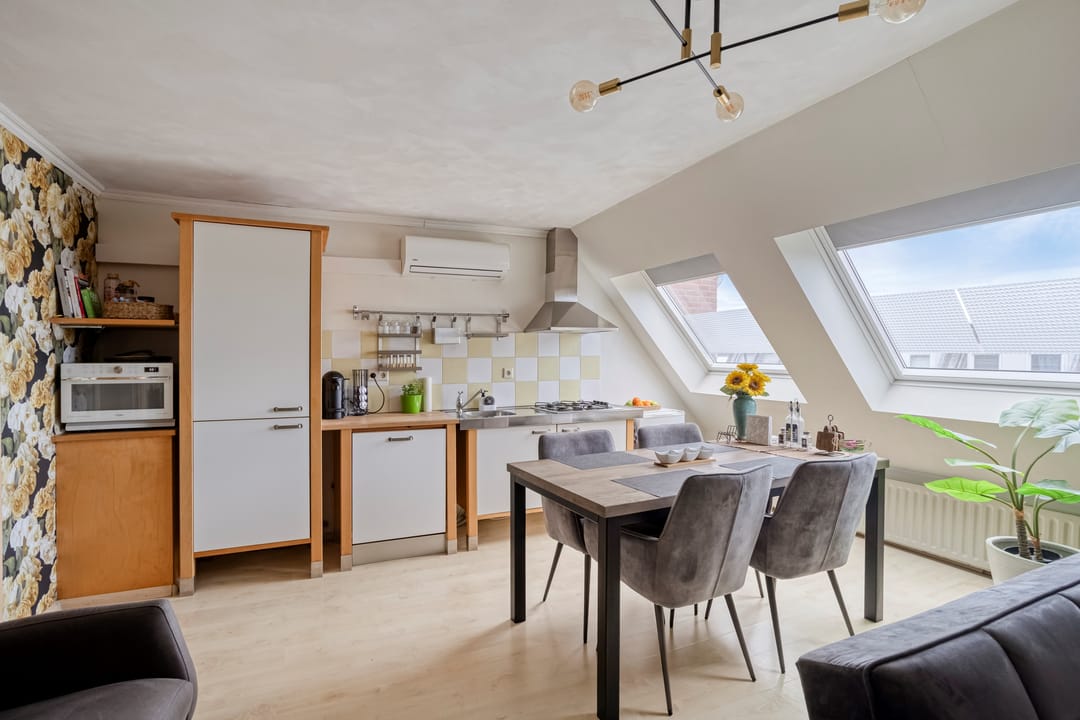 Photo 8 of Nieuwenhagerheidestraat 70-B