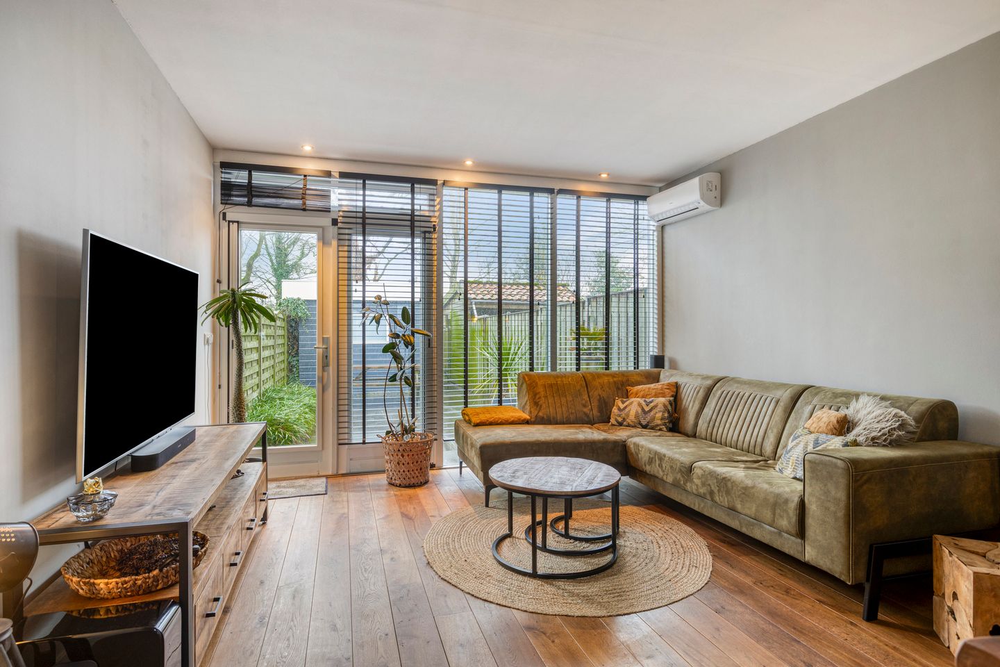 Foto 4 van Randweg 99