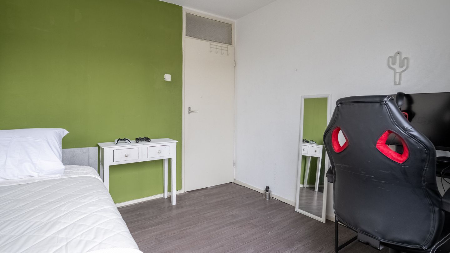 Photo 14 of Strauszstraat 30