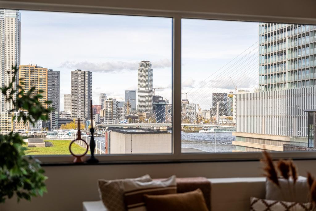 Photo 5 of Van der Hoevenplein 24