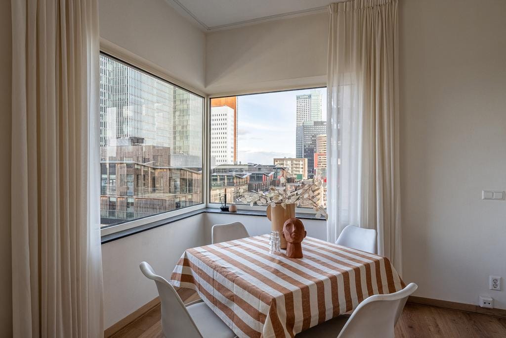 Photo 14 of Van der Hoevenplein 24