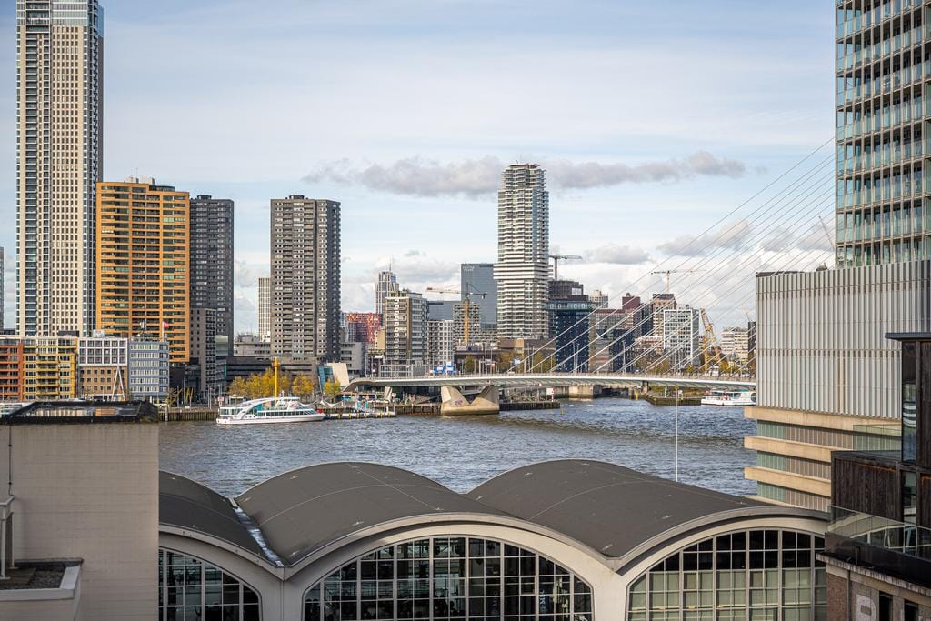 Photo 15 of Van der Hoevenplein 24