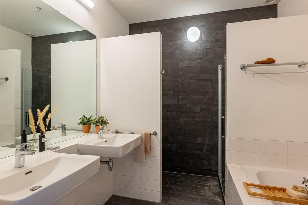 Photo 22 of Van der Hoevenplein 24