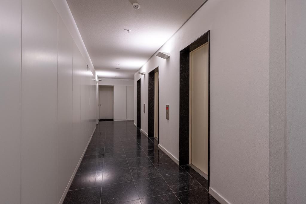 Photo 32 of Van der Hoevenplein 24