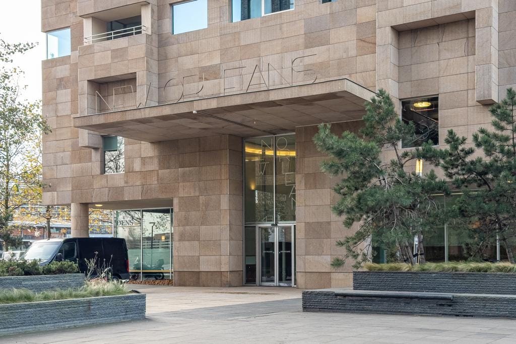 Photo 54 of Van der Hoevenplein 24