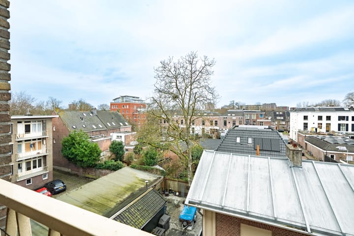 Foto 24 van Dijkstraat 6-III