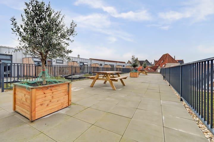 Photo 20 of Oostwal 34-11