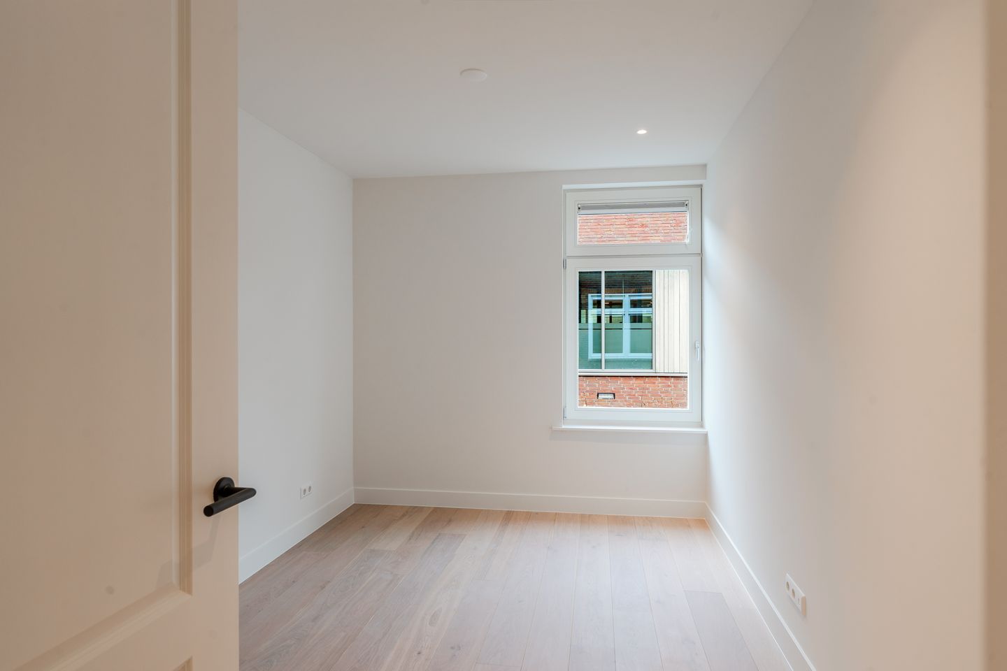 Photo 20 of De Ruyterstraat 1-C