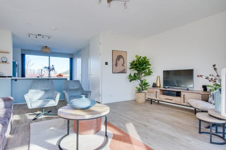 Overschie 7 secondary image