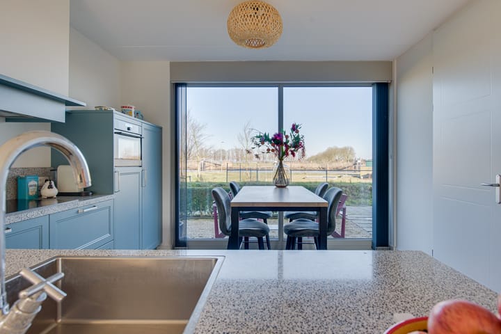 Foto 8 van Overschie 7