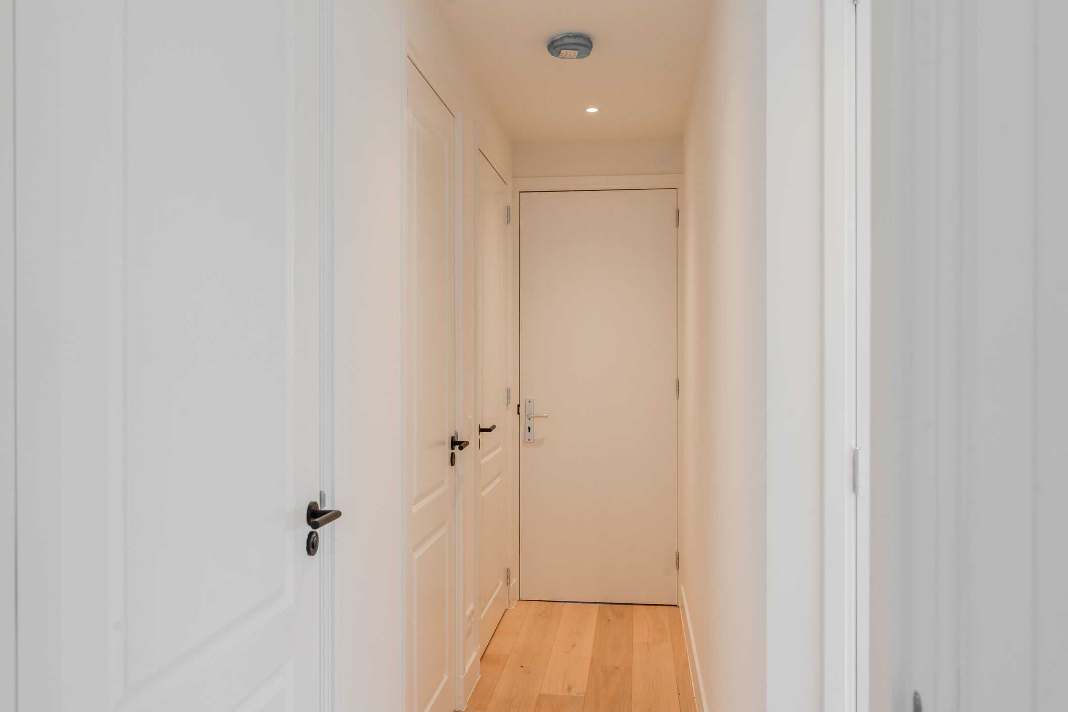 Photo 18 of De Ruyterstraat 1-B