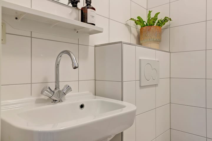 Photo 18 of Molstraat 46-B