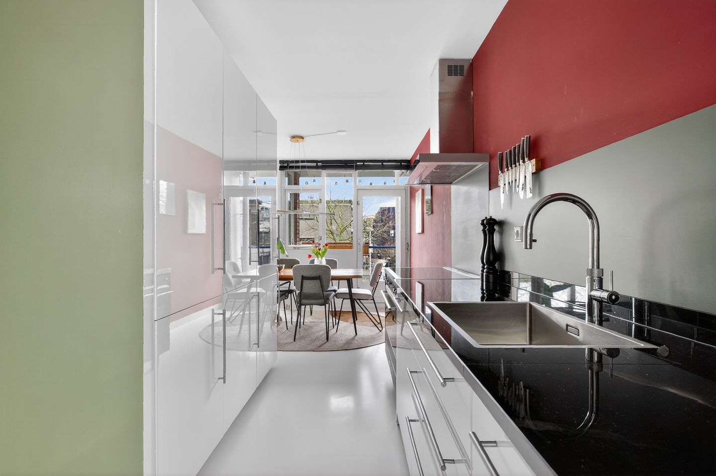 Foto 14 van Czaar Peterstraat 47-B