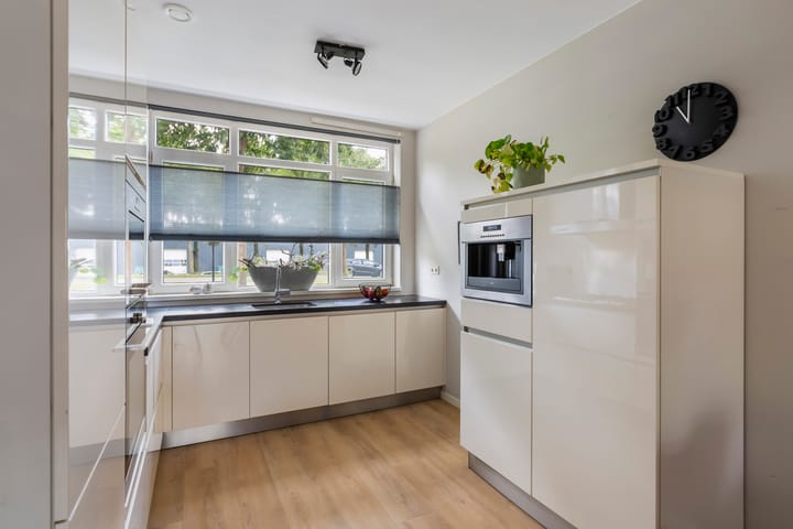 Foto 15 van Lichtboei 44