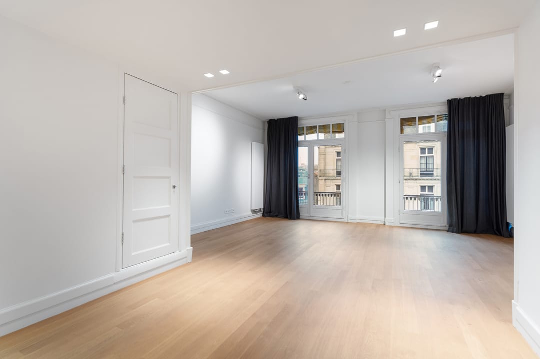 Photo 2 of Vijzelstraat 26-3