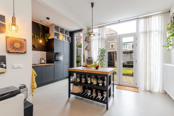 Foto 13 van Tielman Oemstraat 22