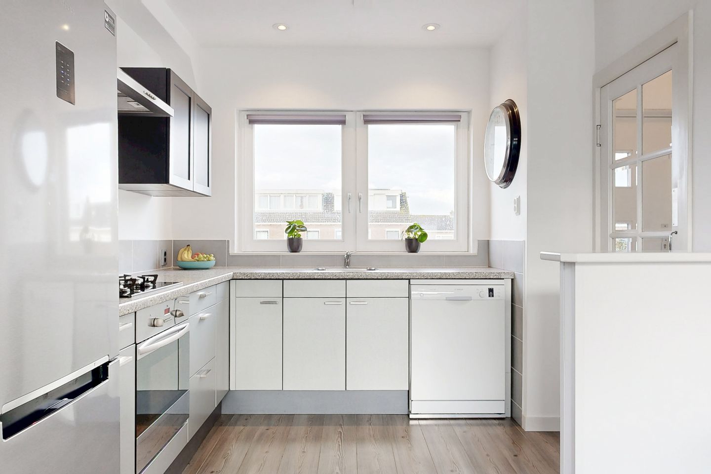 Photo 14 of Den Burglaan 28