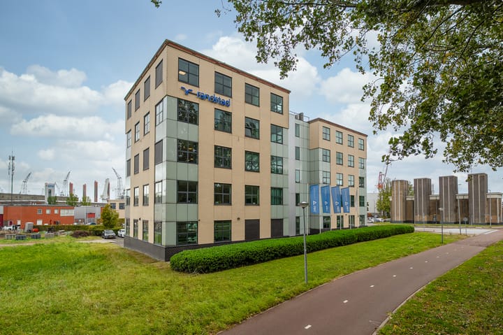 Admiraal Lucashof 3-7, Schiedam