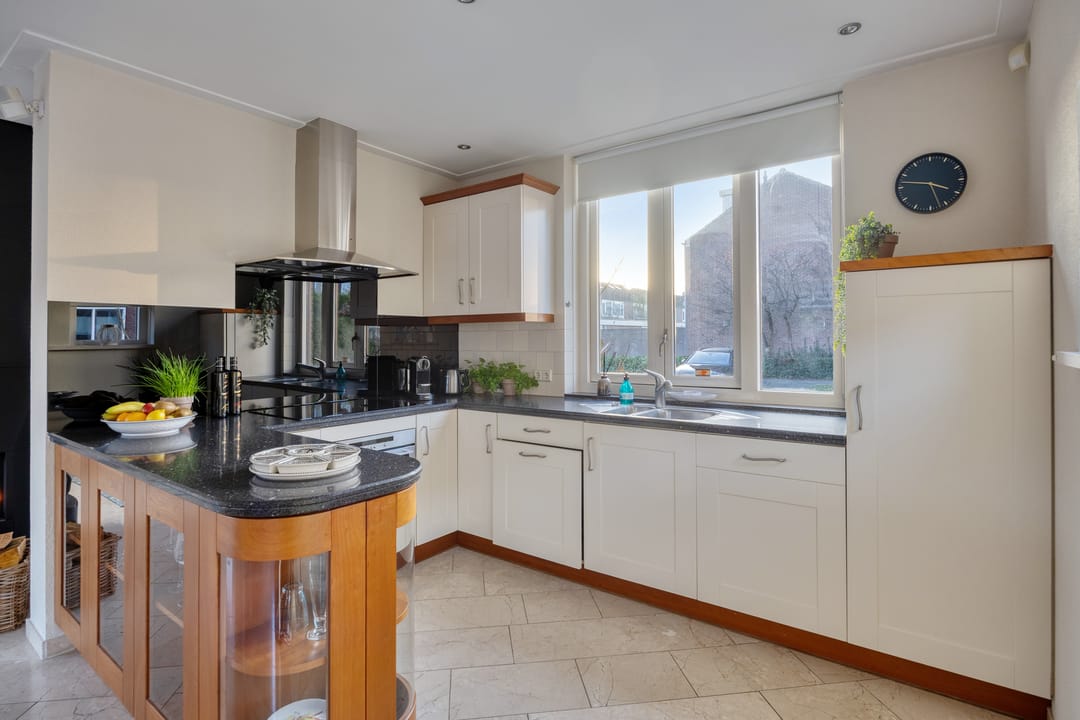 Foto 11 van Meidoornlaan 36