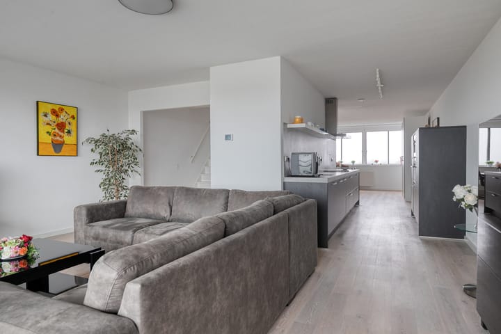 Foto 11 van Puerto Ricostraat 85