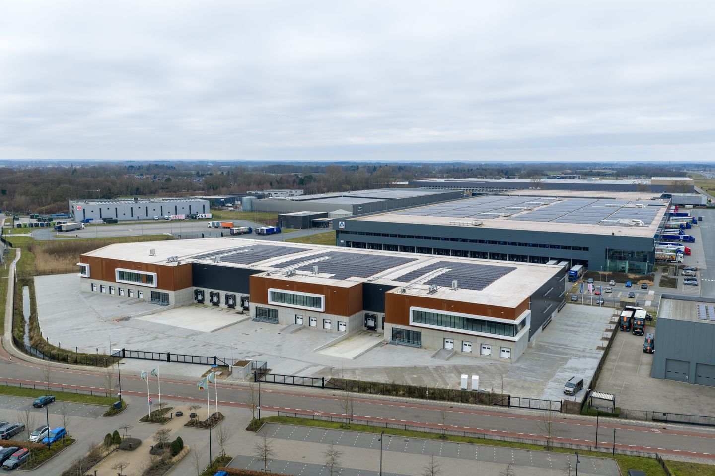 View photo 4 of Birnieweg 17-21