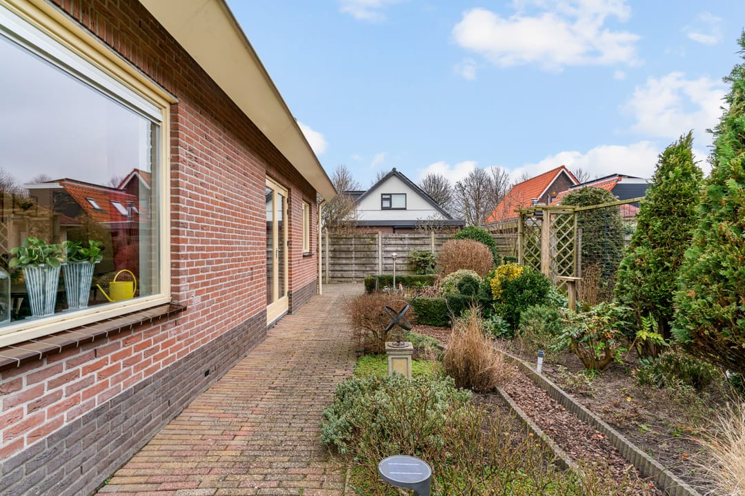 Photo 41 of Oudeweg 14
