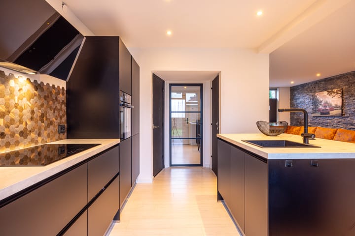 Photo 9 of Beatrixstraat 17