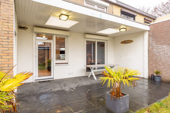 Photo 34 of Beatrixstraat 17