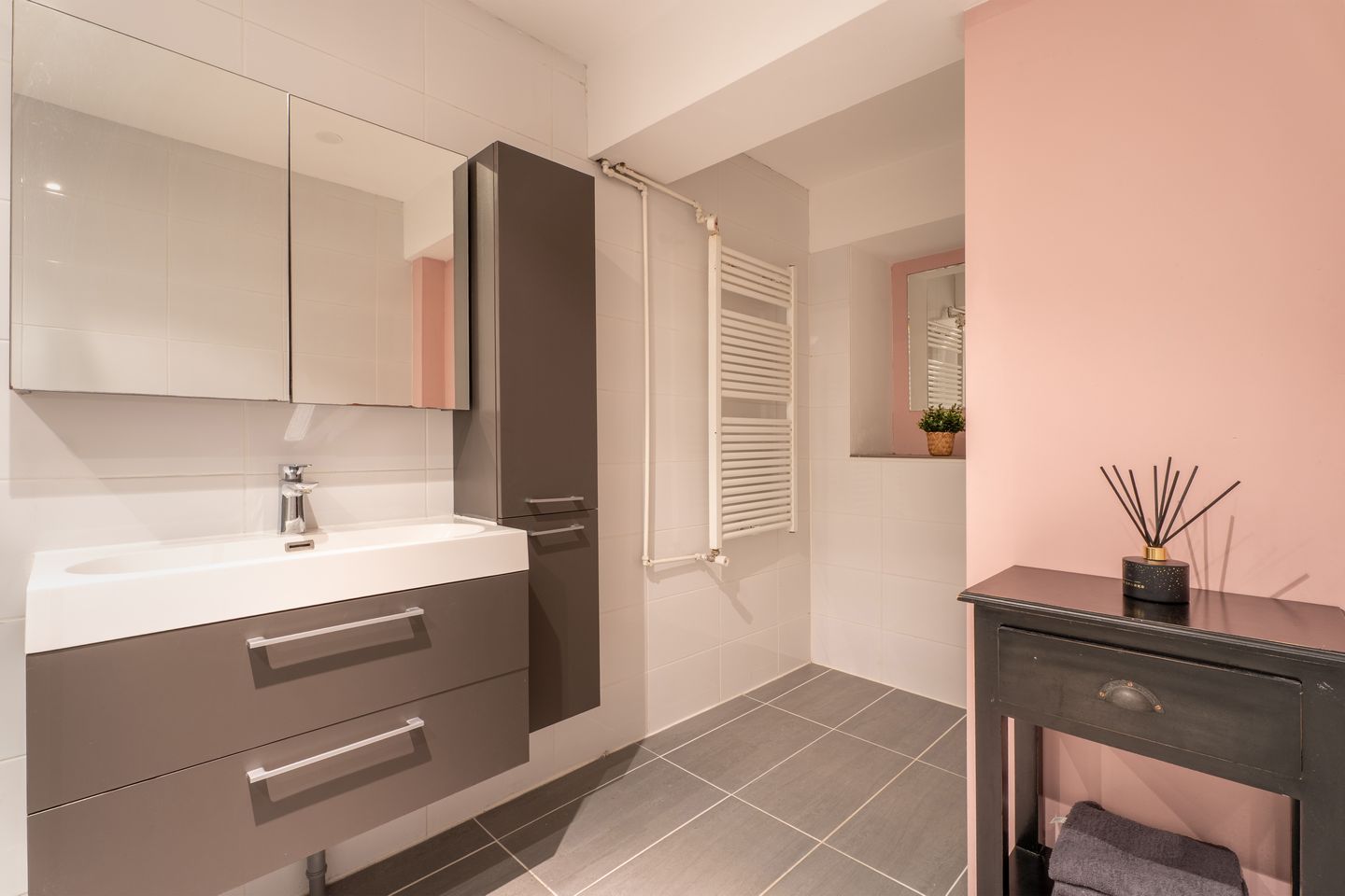 Photo 5 of Molbord 30