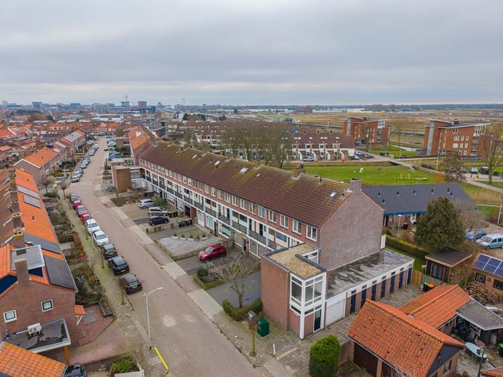 Foto 32 van Marinus Poststraat 81