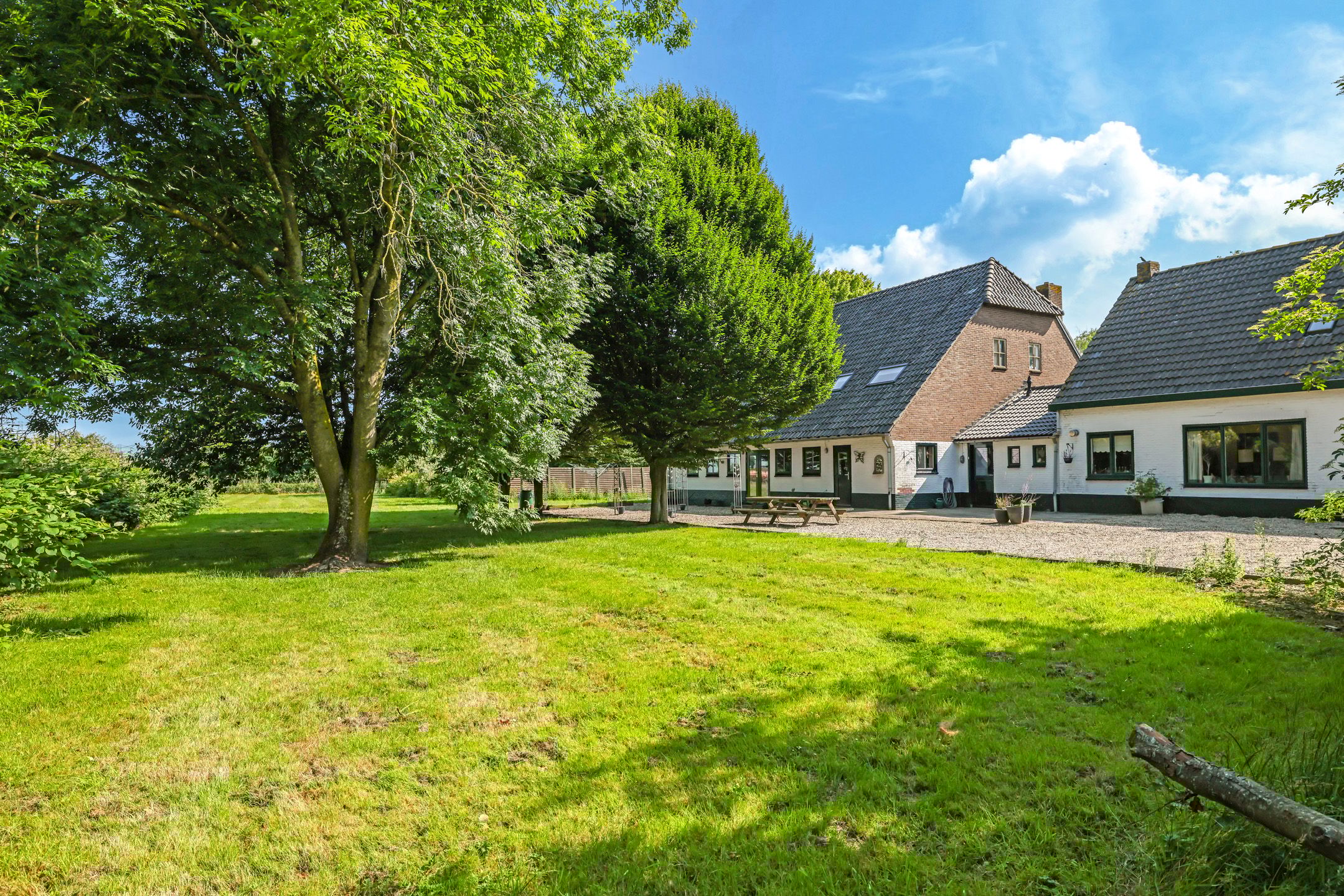 Photo 63 of Waalbandijk 46