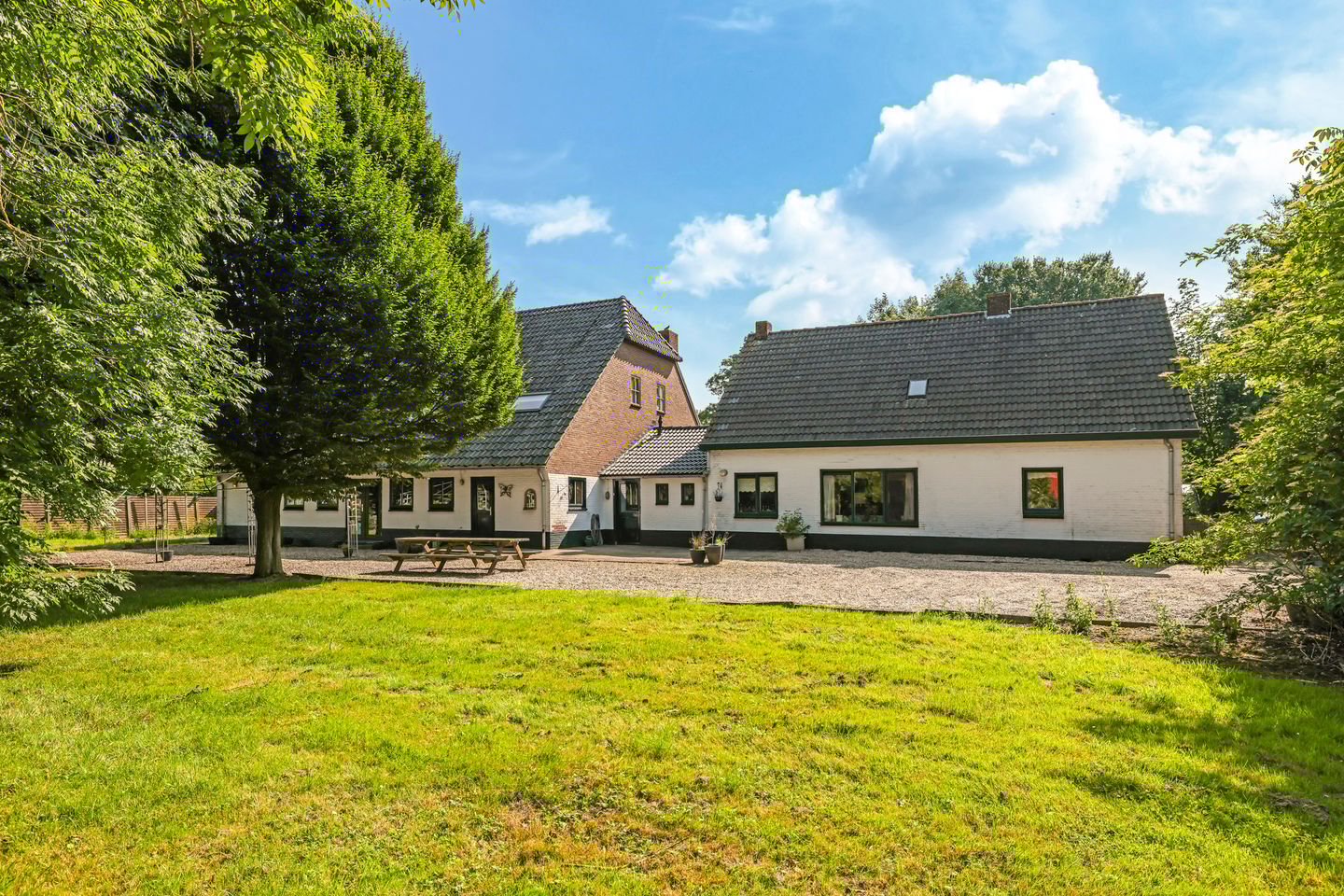 Photo 64 of Waalbandijk 46