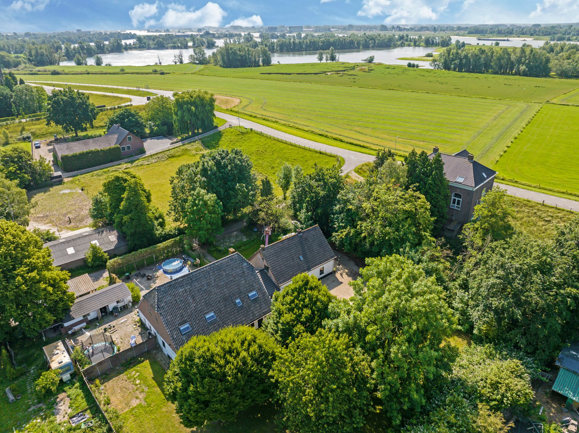 Photo 93 of Waalbandijk 46