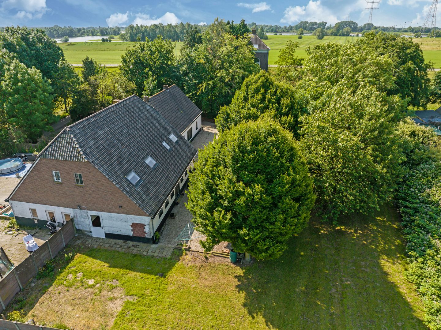 Photo 94 of Waalbandijk 46