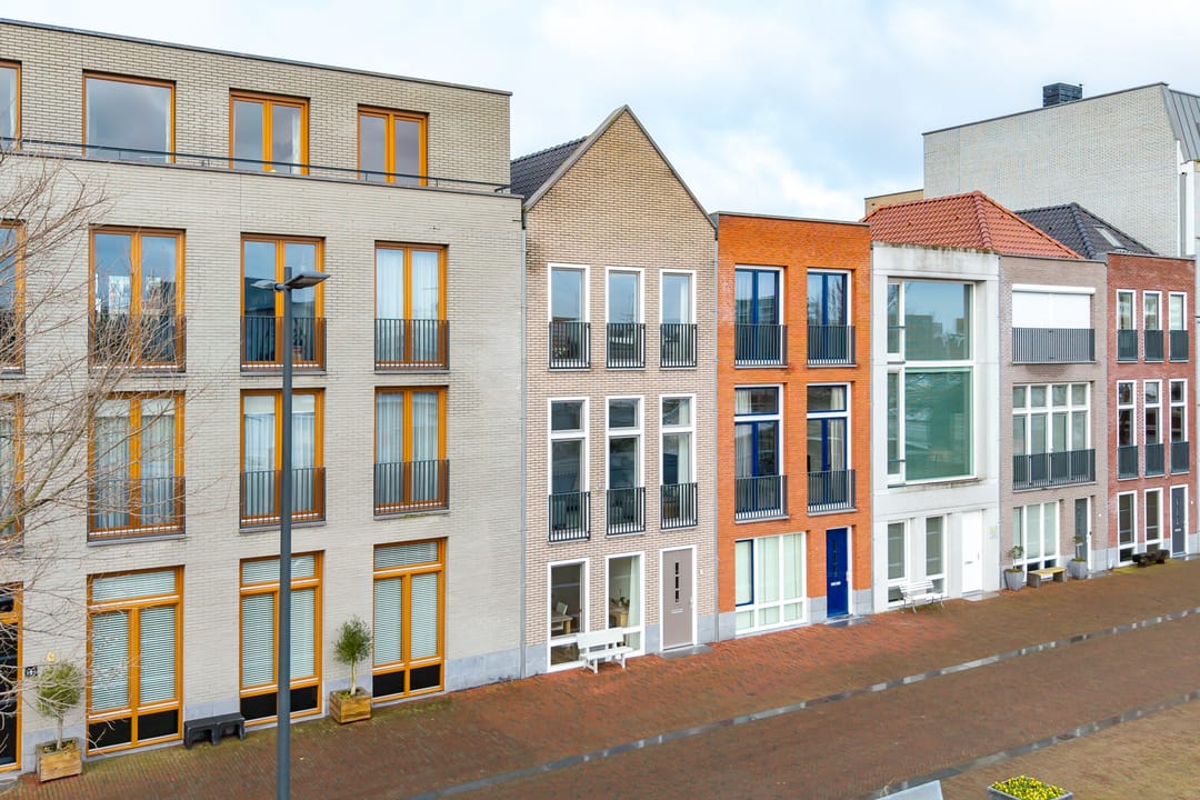 Photo 2 of Dok van Perry 17